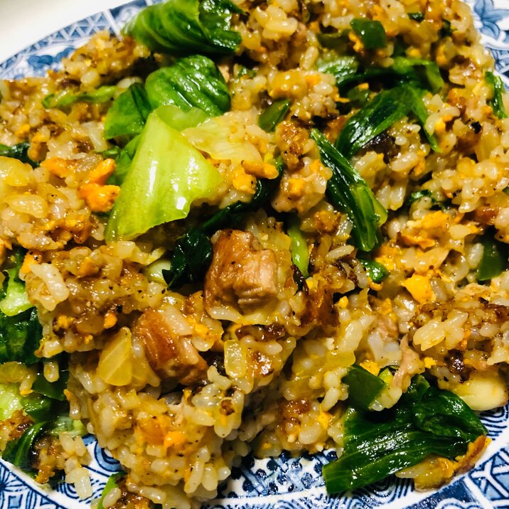 食欲そそる!ニンニクレタス炒飯